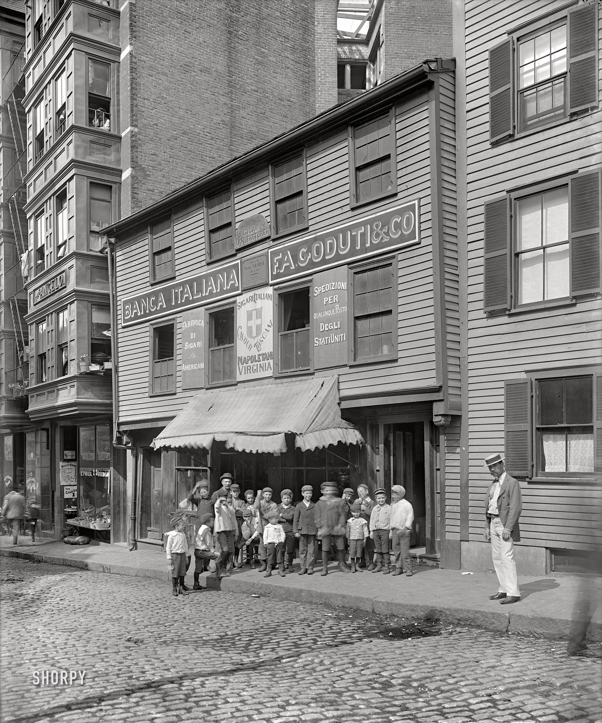 Boston, 1900. "Home of Paul Revere, North Square." The British were coming, and the Italians, too. 8x10 inch dry plate glass negative, Detroit Photographic Company. View full size.