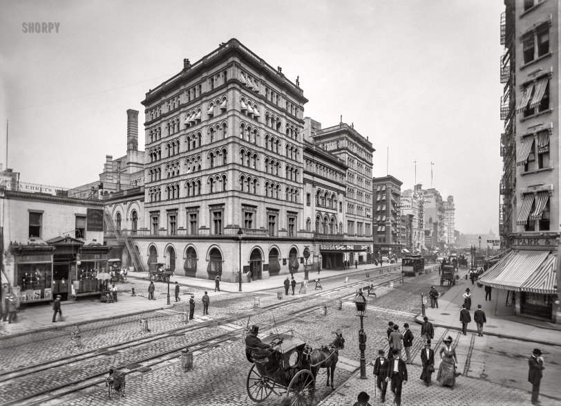Fall 1900. New York City. "Metropolitan Opera House, Broadway and 39th Street." 8x10 inch dry plate glass negative, Detroit Photographic Company. View full size.
