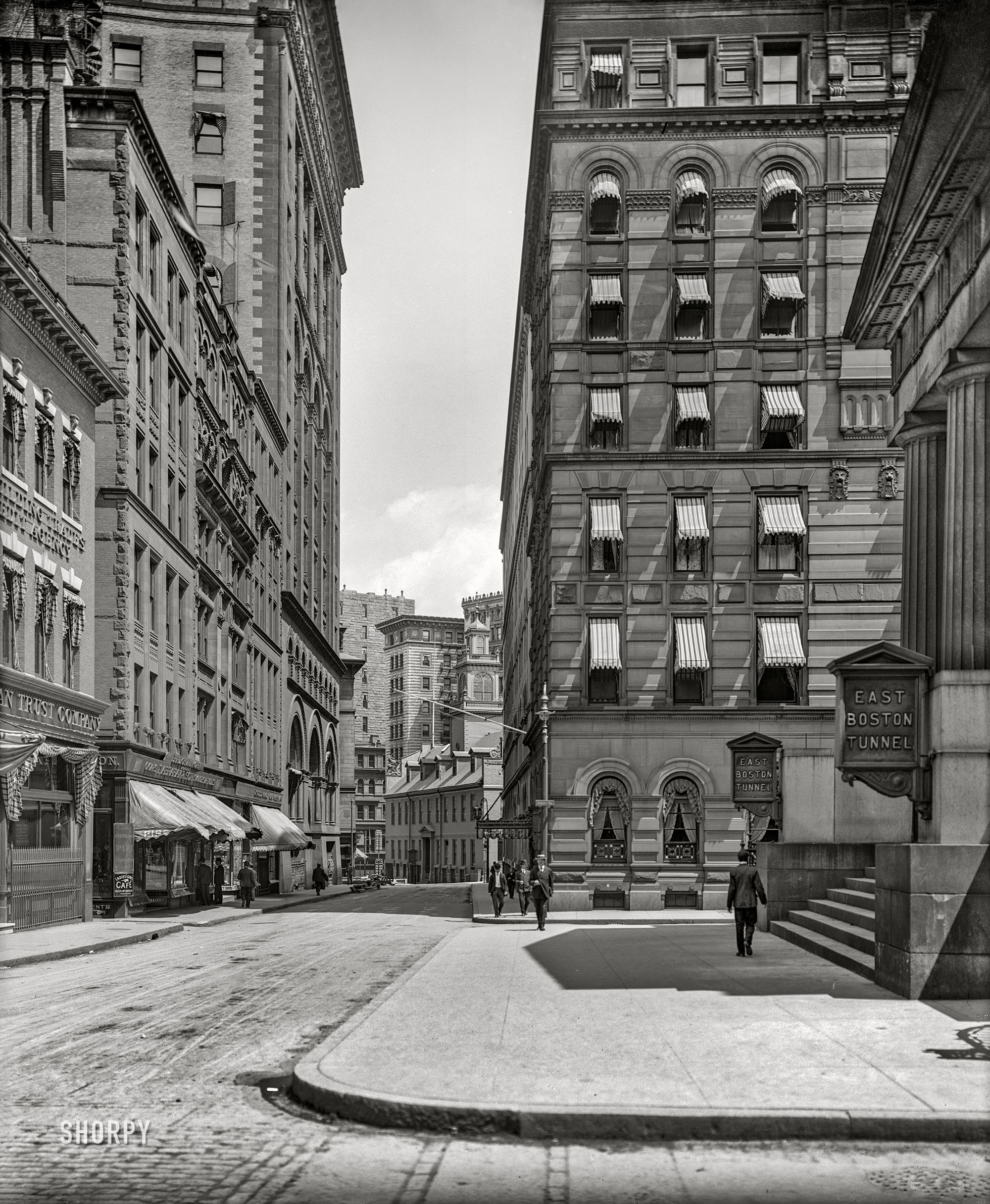 Boston, Massachusetts, circa 1906. "Court Street, Ames Building, Young's Hotel." Plus a subway entrance. 8x10 inch glass negative, Detroit Publishing Company. View full size.