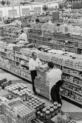 1963. "George Jenkins, founder of the Publix supermarket chain, at store in Lakeland, Florida." 35mm negative by Marvin Newman for the Look magazine assignment "George Pleasures Them With Groceries."  View full size.