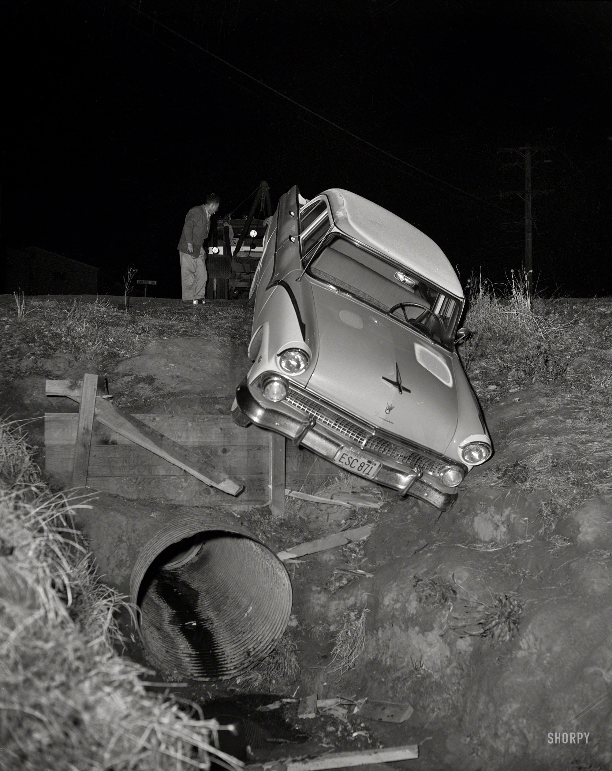 Castro Valley, Calif., circa 1958. "Accident, Seven Hills Road." One sunburned '55 Ford Fairlane, saved. 4x5 acetate negative from the News Archive. View full size.