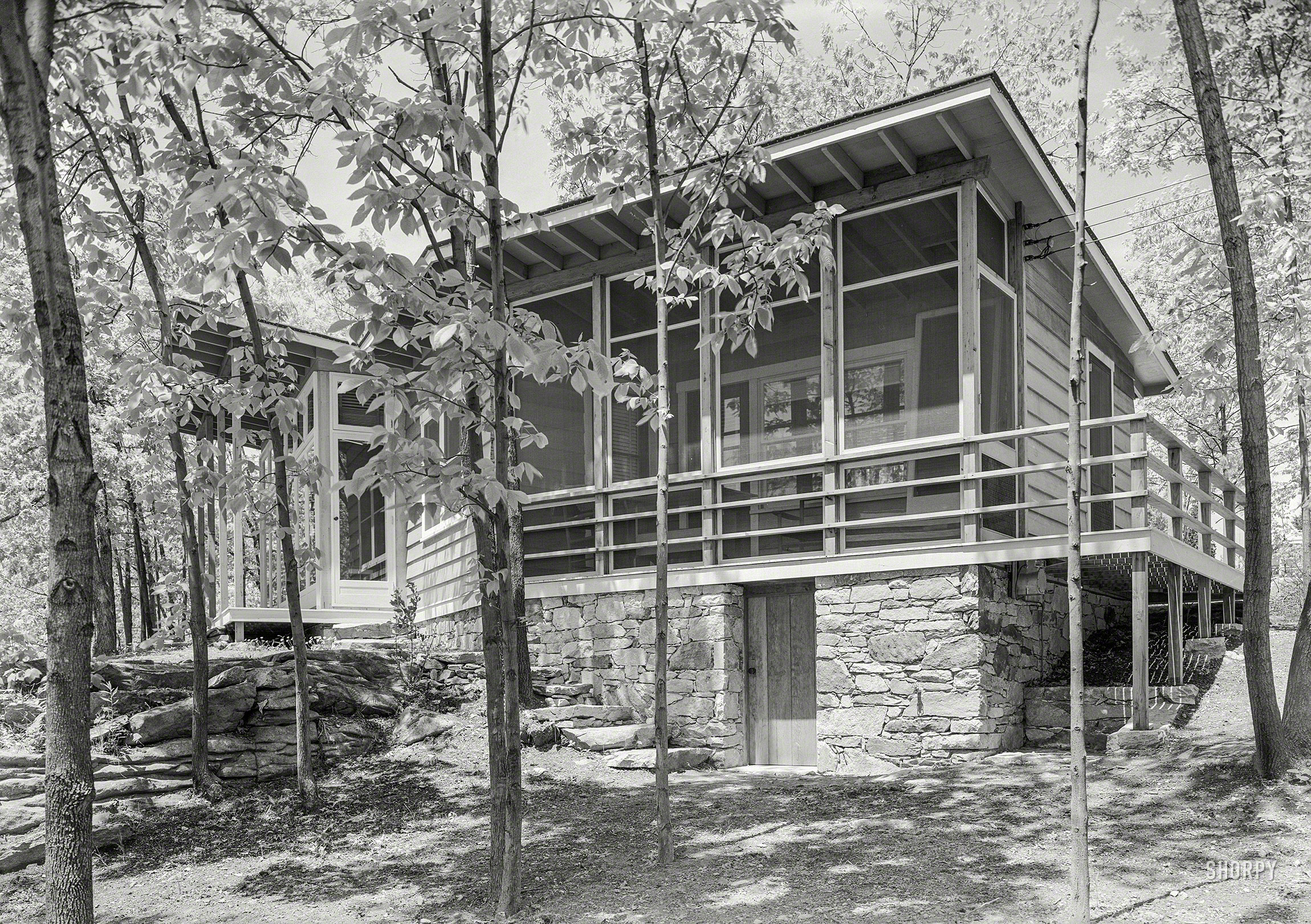 May 30, 1940. "John C.B. Moore residence in Pound Ridge, Westchester County, N.Y. Rear facade. Moore & Hutchins, architect." Neighbor to Bertram Willcox, whose house he also designed. Gottscho-Schleisner photo. View full size.
