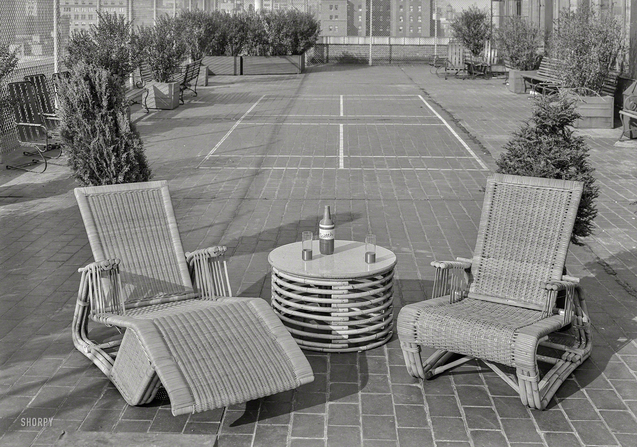 Sept. 13, 1941. "Bloomingdale Brothers, business in New York City. Terrace furniture, Fresnado group, horizontal." Something wicker this way comes. Large-format acetate negative by Gottscho-Schleisner. View full size.