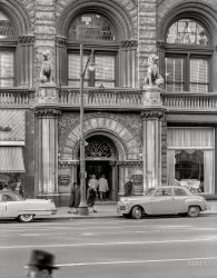 January 25, 1956. "Prudential Insurance Co., Newark, New Jersey. Entrance detail from across Broad Street." The building previously seen here. Gottscho-Schleisner photo. View full size.