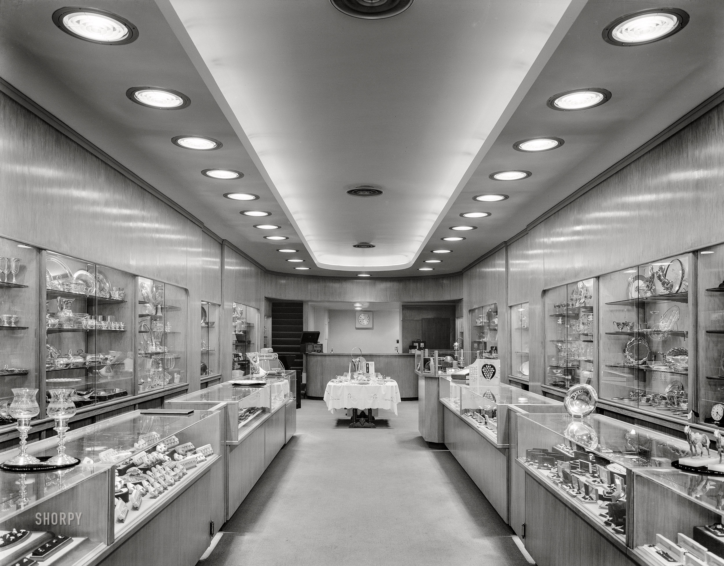 Washington, D.C., circa 1940. "Potomac Electric Power Co. -- Air Conditioning and Lighting -- Chas. Schwartz & Son, jewelers." 8x10 acetate negative by Theodor Horydczak. View full size.