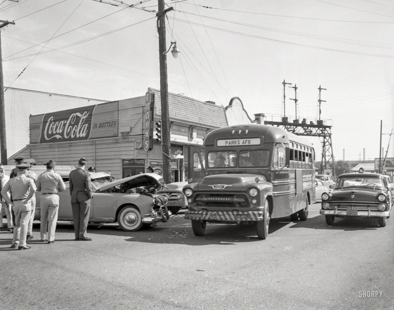 Oakland or vicinity circa 1957. "Collision with bus." Futuramic Oldsmobile meets military shuttle. And as long as we're at Frank's, how about a Coke? In bottles, of course. 4x5 acetate negative from the News Archive. View full size.
