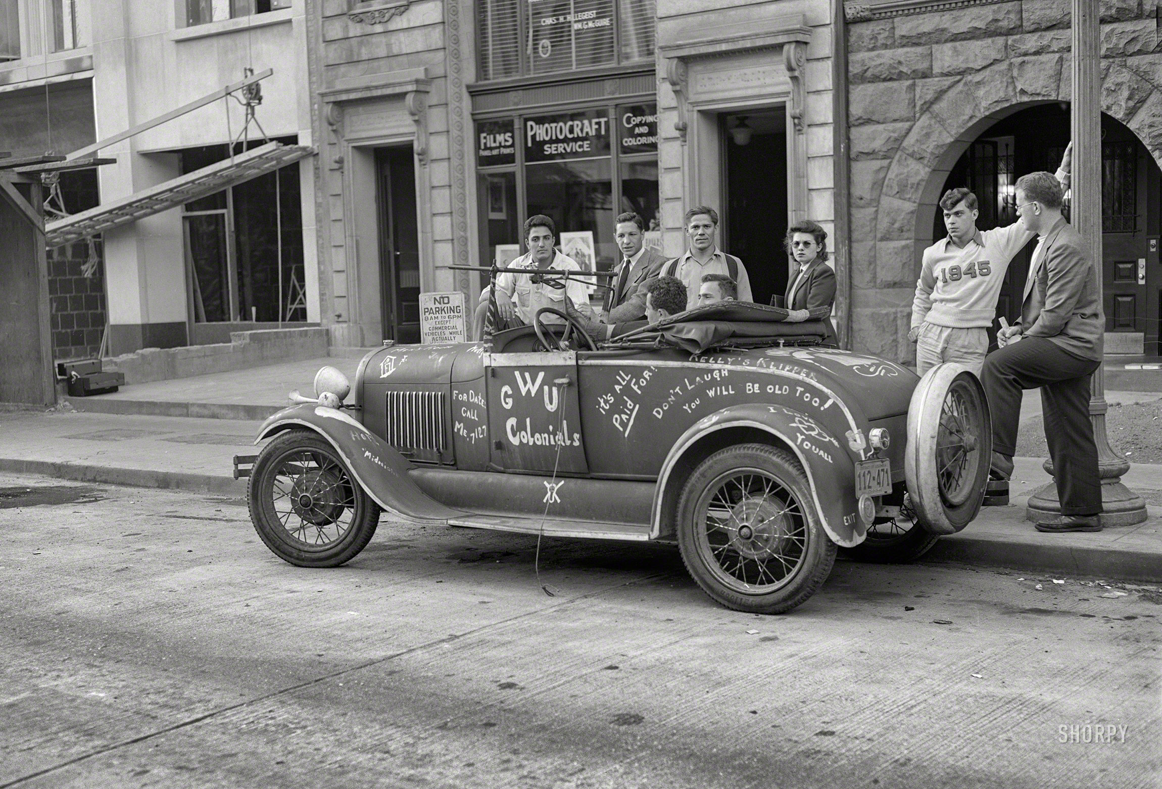 May 1942. Washington, D.C. "Student's car in front of University Club on K Street N.W." Medium format negative by John Ferrell for the Office of War Information. View full size.
