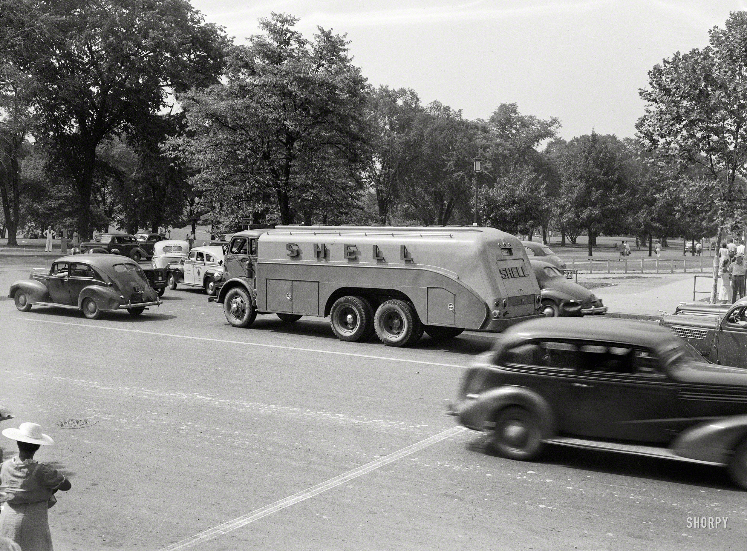 July 1942. Washington, D.C. "Cars and trucks on Independence Avenue S.W." Photo by John Ferrell for the Office of War Information. View full size.