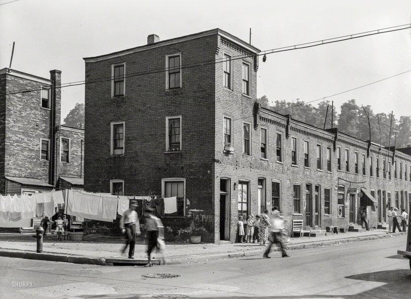 July 1939. "Housing conditions in Ambridge, Pennsylvania. Home of the American Bridge Company." Medium format negative by Arthur Rothstein. View full size.