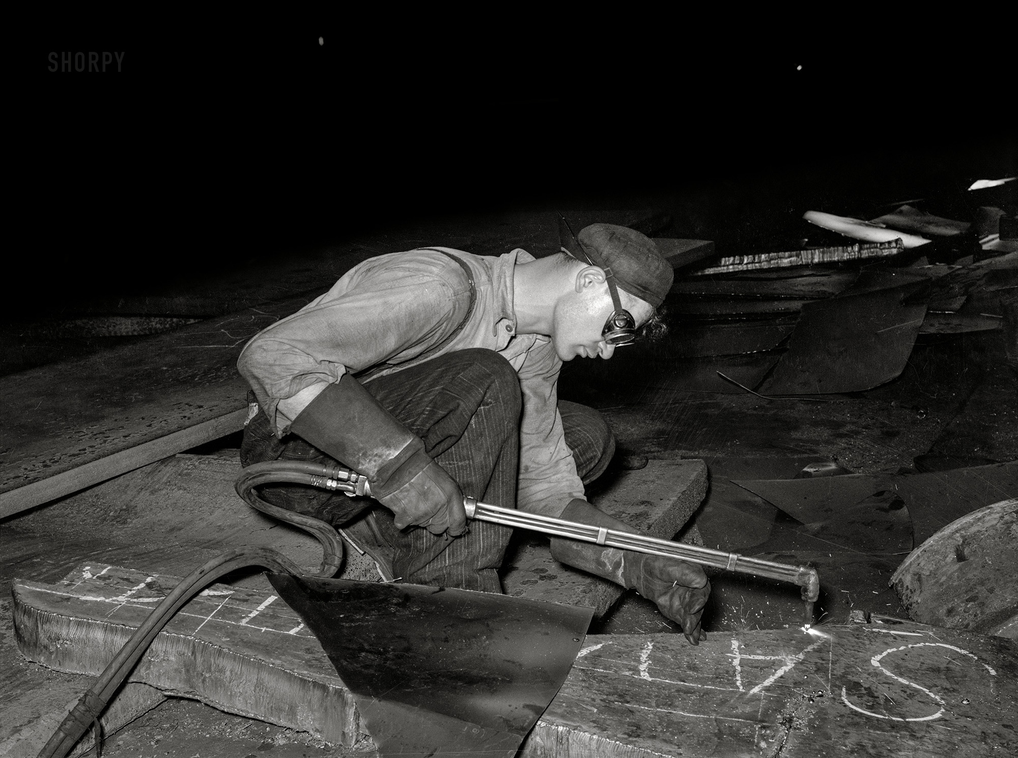 &nbsp; &nbsp; &nbsp; &nbsp; A Shorpy salute to the nation's workers on Labor Day 2020 --
July 1938. "Steel worker at rolling mill. Pittsburgh, Pennsylvania." Medium format acetate negative by Arthur Rothstein for the Farm Security Administration. View full size.