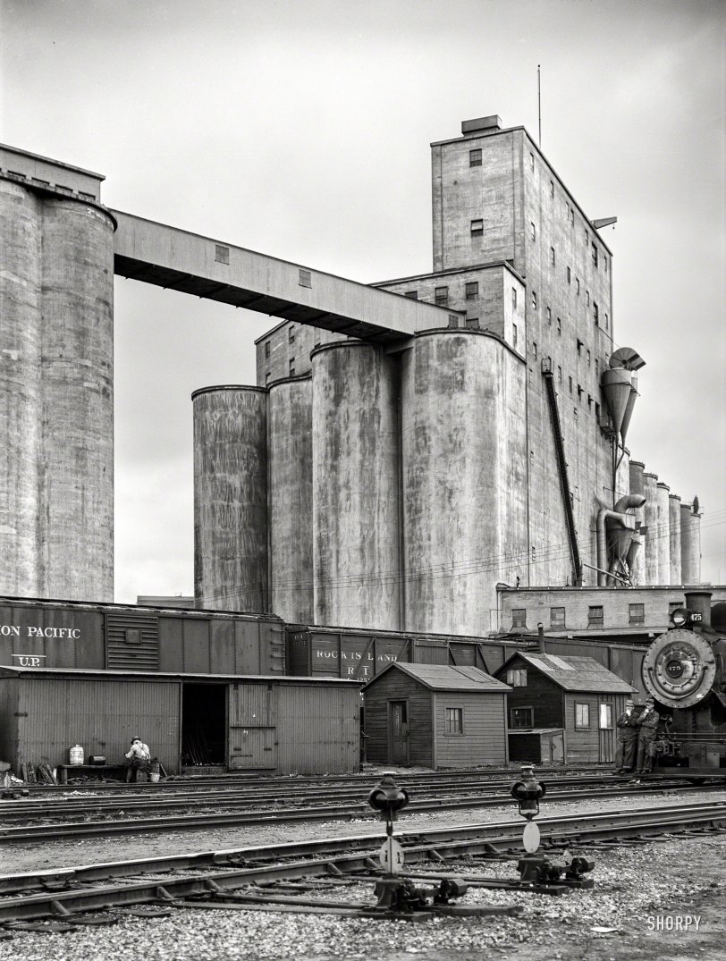 Grain Train: 1939