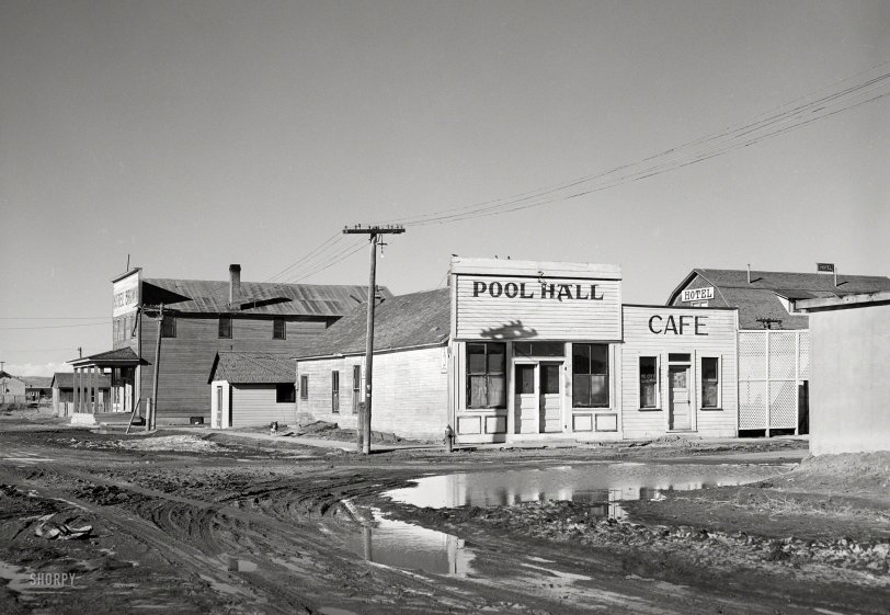 Anytown, USA: 1940