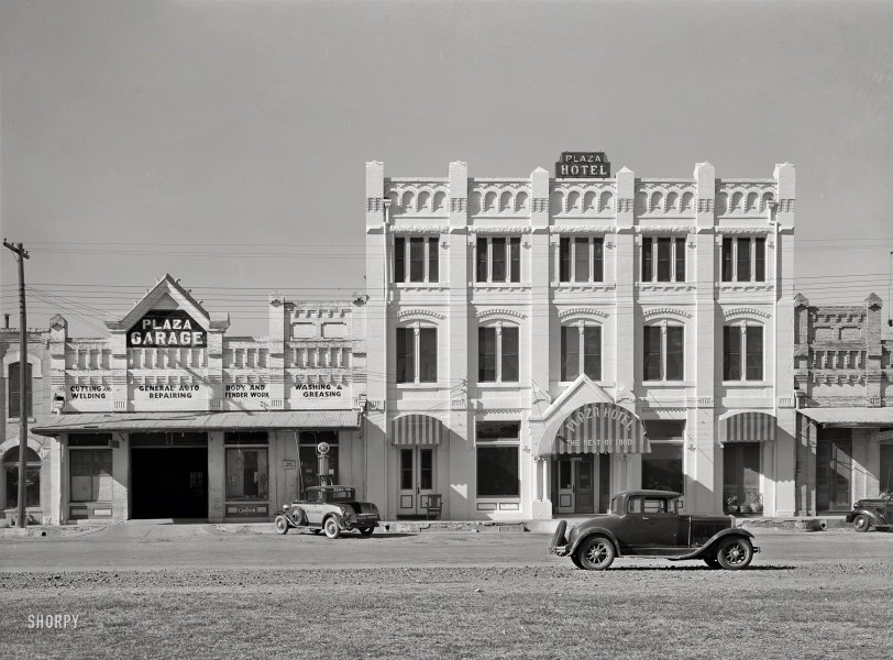 Plaza Garage: 1939