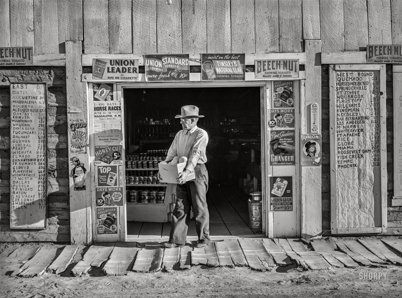 Country Store: 1940
