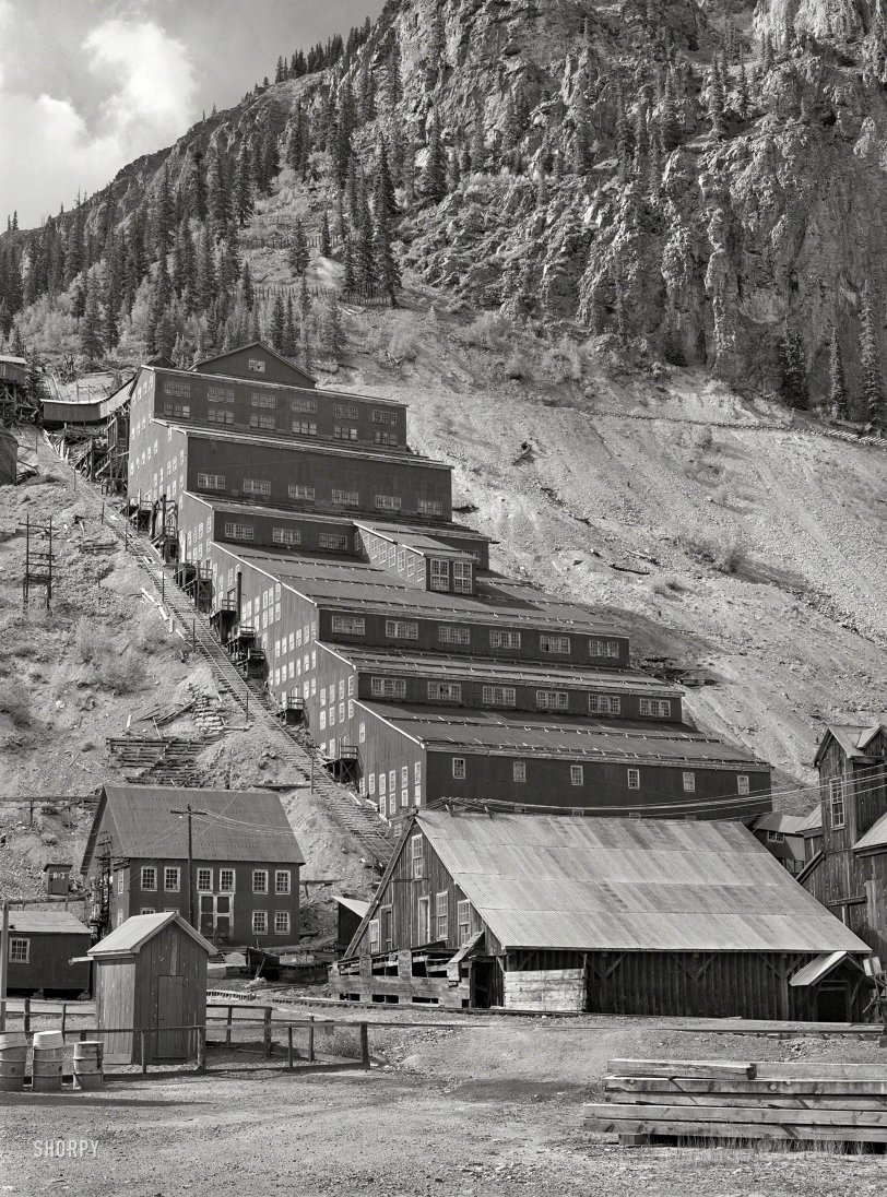 September 1940. Eureka, Colorado. "The Sunnyside mill, now abandoned. There is still gold ore here but the best has been taken out and now the lower grades which are expensive to process do not attract the mine and mill operators." Acetate negative by Russell Lee for the Farm Security Administration. View full size.
