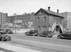 April 1936. "Exterior of house at 912 North 8th Street. Milwaukee, Wisconsin." Photo by Carl Mydans for the Resettlement Administration. View full size.