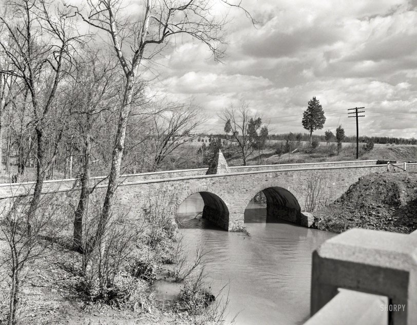 March 1936. "Old stone bridge at Bull Run Battlefield. Manassas, Virginia." 4x5 inch nitrate negative by Paul Carter (1903-1938) for the Resettlement Administration. View full size.
