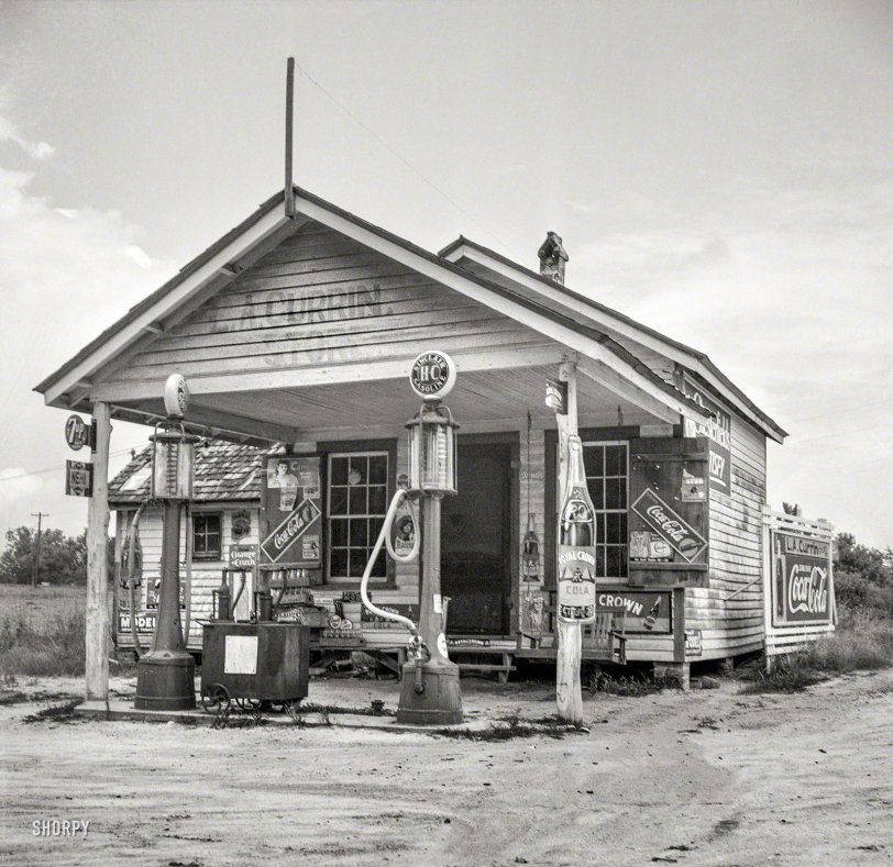 Currin Grocery: 1939