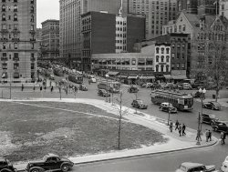 July 1939. Washington, D.C. "Pennsylvania Avenue at 14th Street N.W." Photo by David Moffat Myers for the Farm Security Administration. View full size.