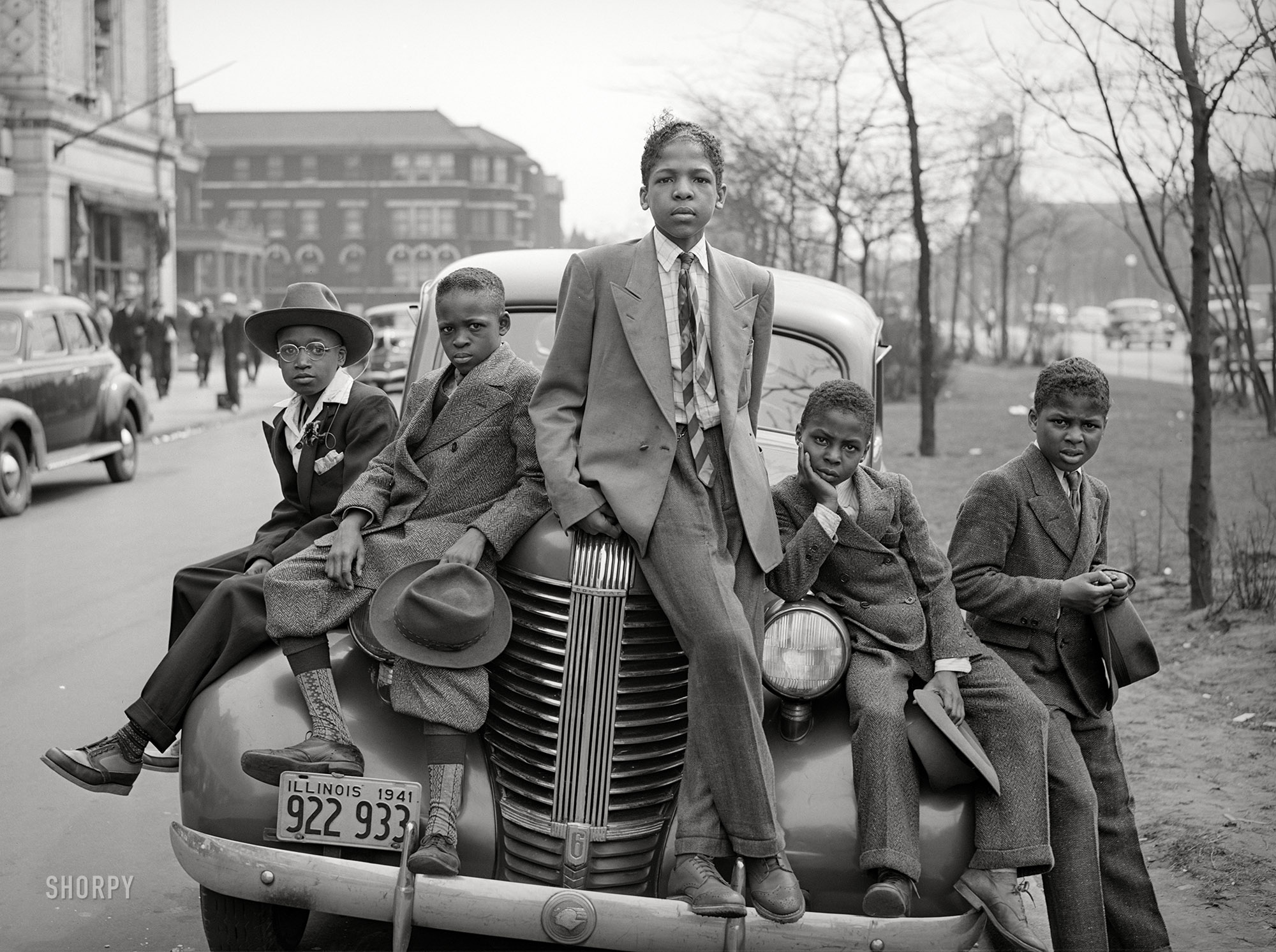 &nbsp; &nbsp; &nbsp; &nbsp; Happy Easter from Chicago, and from Shorpy.
April 1941. "Negro boys on Easter morning, Southside Chicago." Medium format acetate negative by Russell Lee for the Farm Security Administration. View full size.