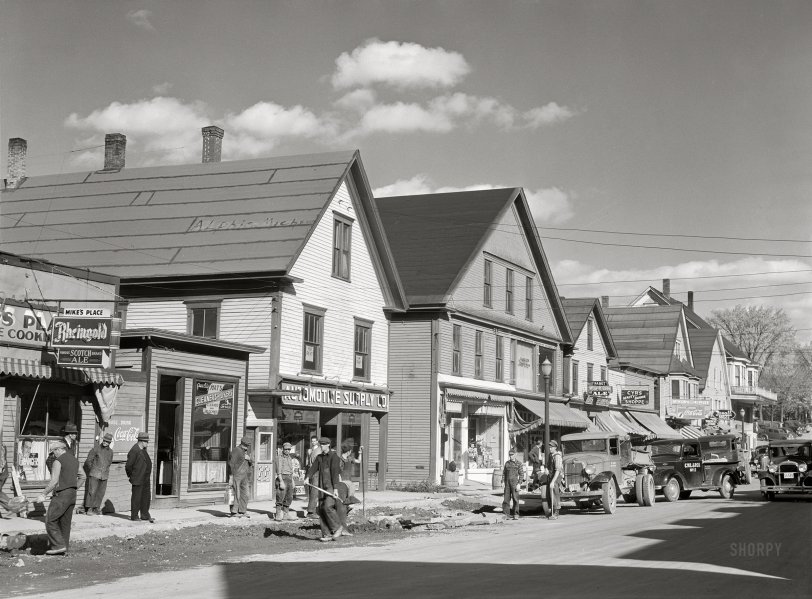 October 1940. "Scenes along U.S. Route 1. Main street in Caribou, Maine." Medium format acetate negative by Jack Delano for the Farm Security Administration. View full size.
