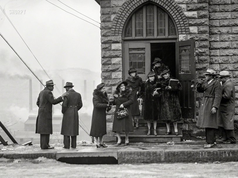 January 1941. "Negro church in mill district of Pittsburgh, Pennsylvania." Acetate negative by Jack Delano for the Farm Security Administration. View full size.
