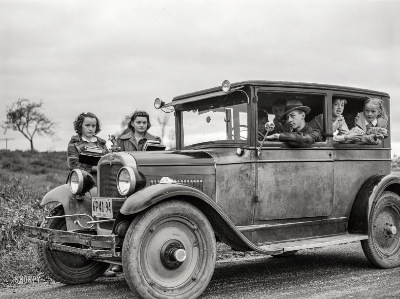 The Family Bus: 1941
