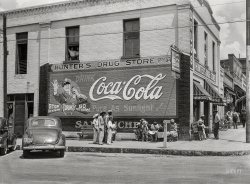 Hunter's Drug Store: 1939