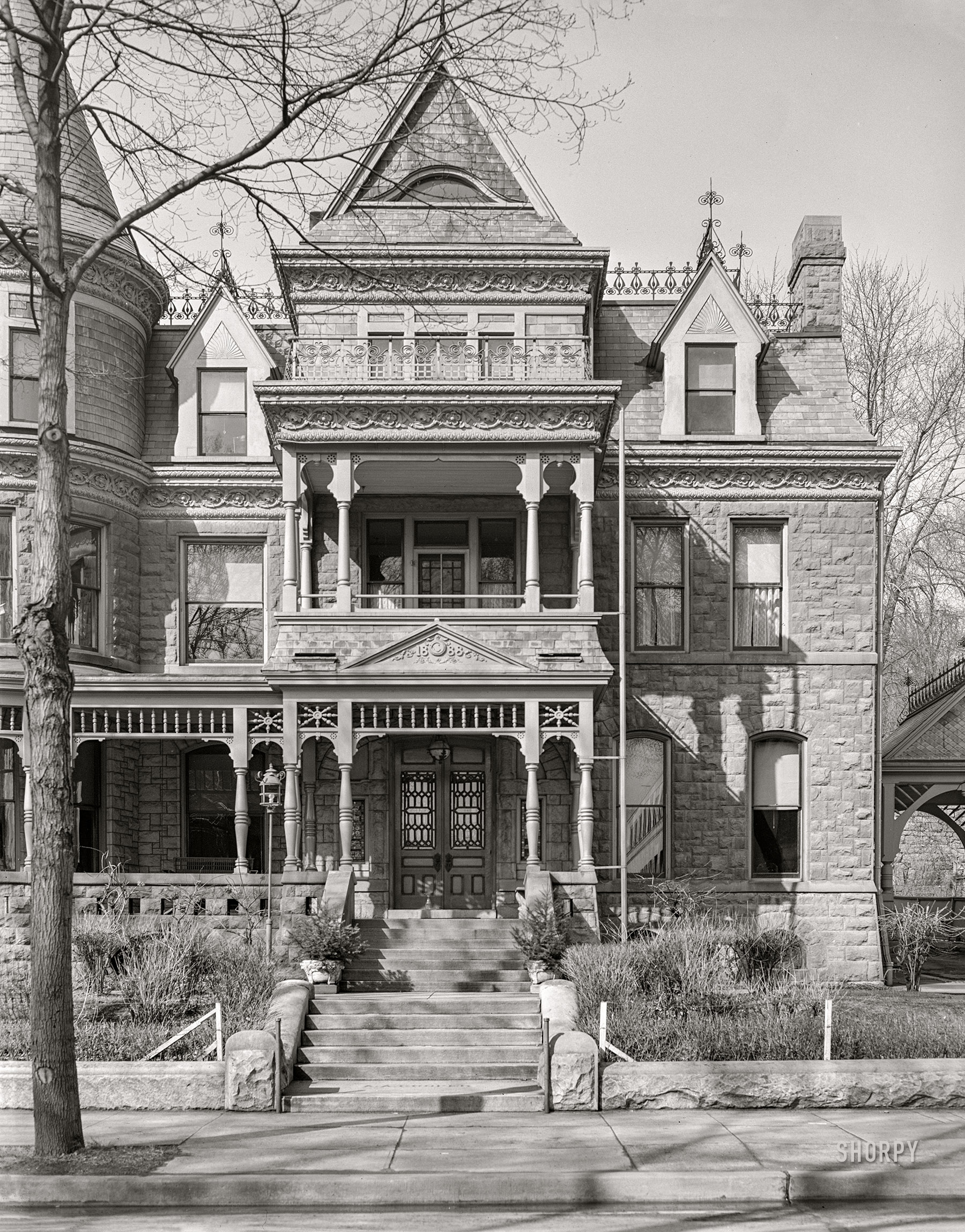 April 1940. "Victorian house. Dubuque, Iowa." Medium format acetate negative by John Vachon for the Resettlement Administration. View full size.