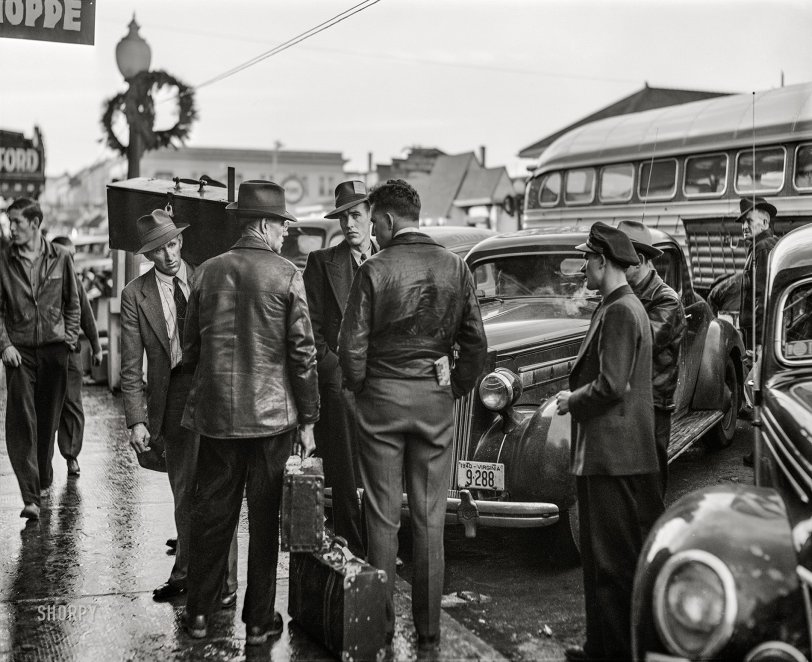 December 1940. Radford, Virginia. "Influx of construction workers to build Hercules Powder Plant -- new arrivals in town. They've come by bus from West Radford." Medium format acetate negative by John Vachon for the Farm Security Administration. View full size.
