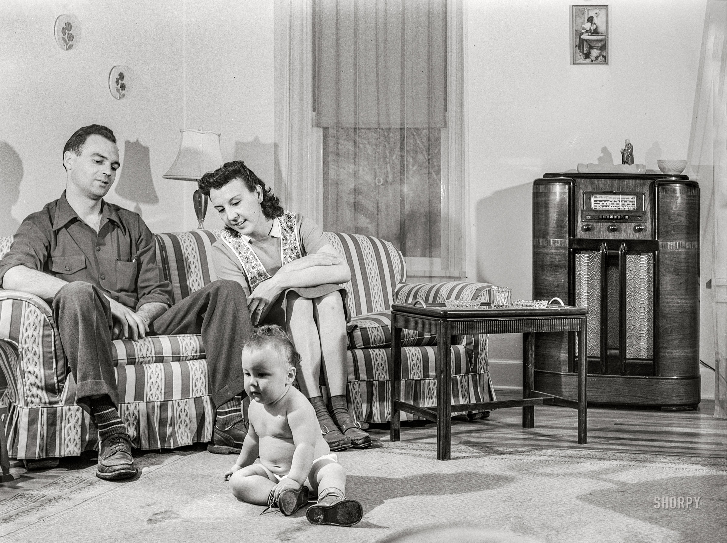 April 1942. "Hamilton, Montana. Ted Barkhoefer and family." Medium format acetate negative by John Vachon for the Office of War Information. View full size.