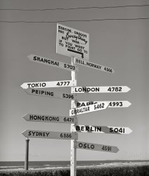 September 1941. "Sign. Seaside, Oregon." Medium format acetate negative by Russell Lee for the Farm Security Administration. View full size.