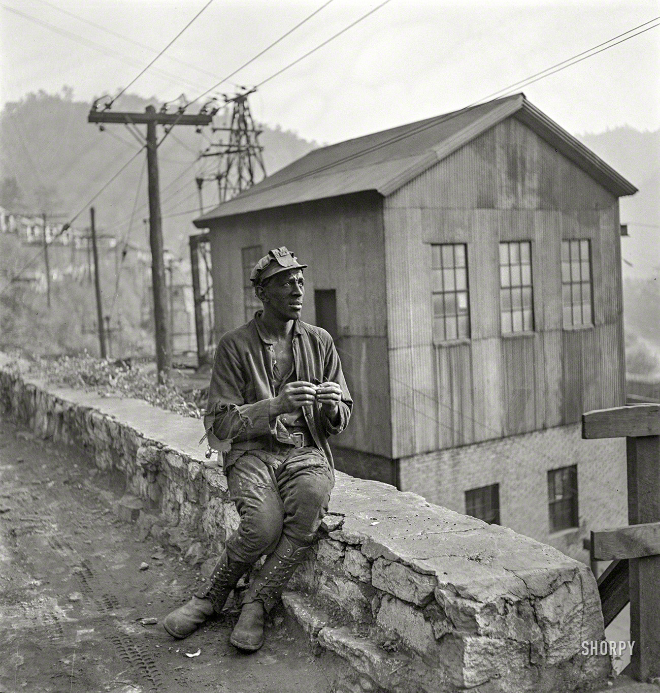 Major Miner: 1938 high-resolution photo | Coal miners 