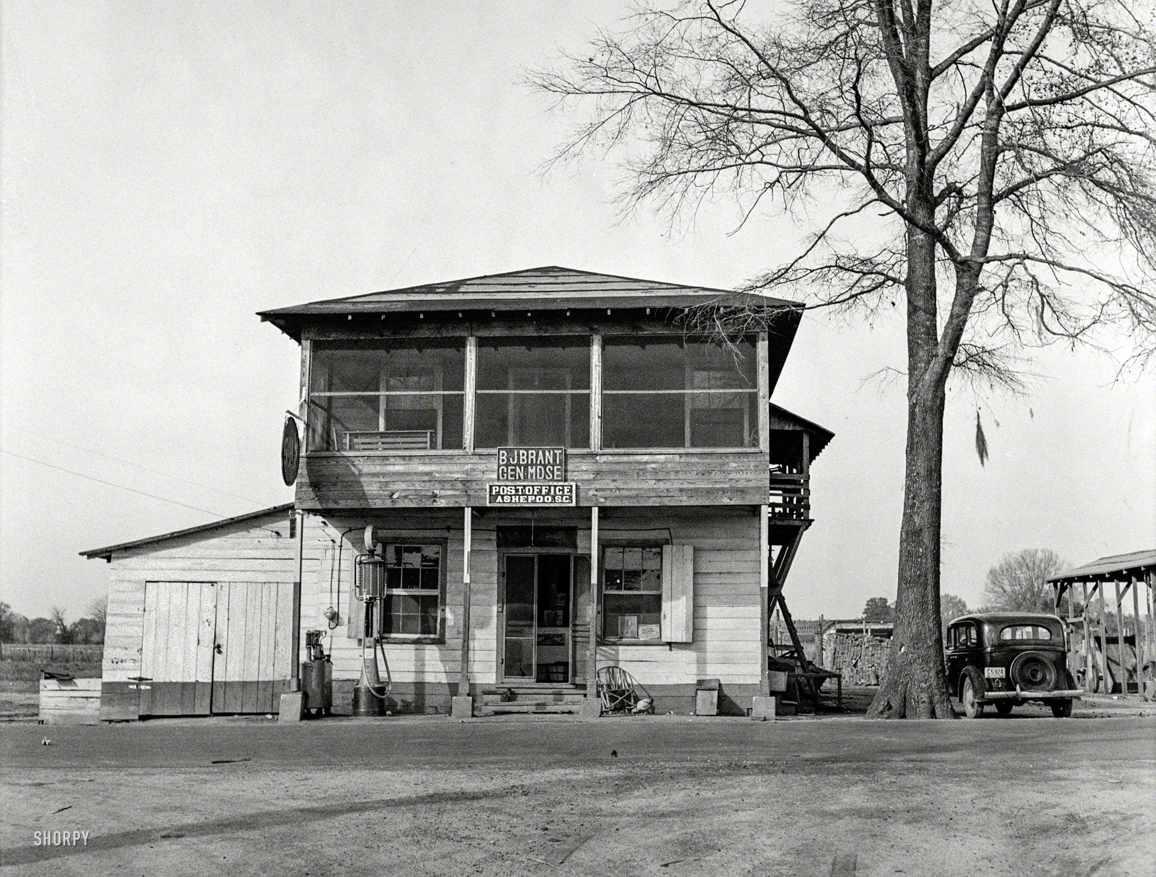 December 1938. "General store and post office, sawmill town. Ashepoo, South Carolina." Medium format negative by Marion Post Wolcott. View full size.