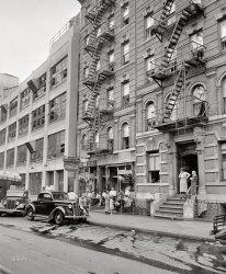 1938. "New York. East 62nd Street." Acetate negative by Sheldon Dick. View full size.