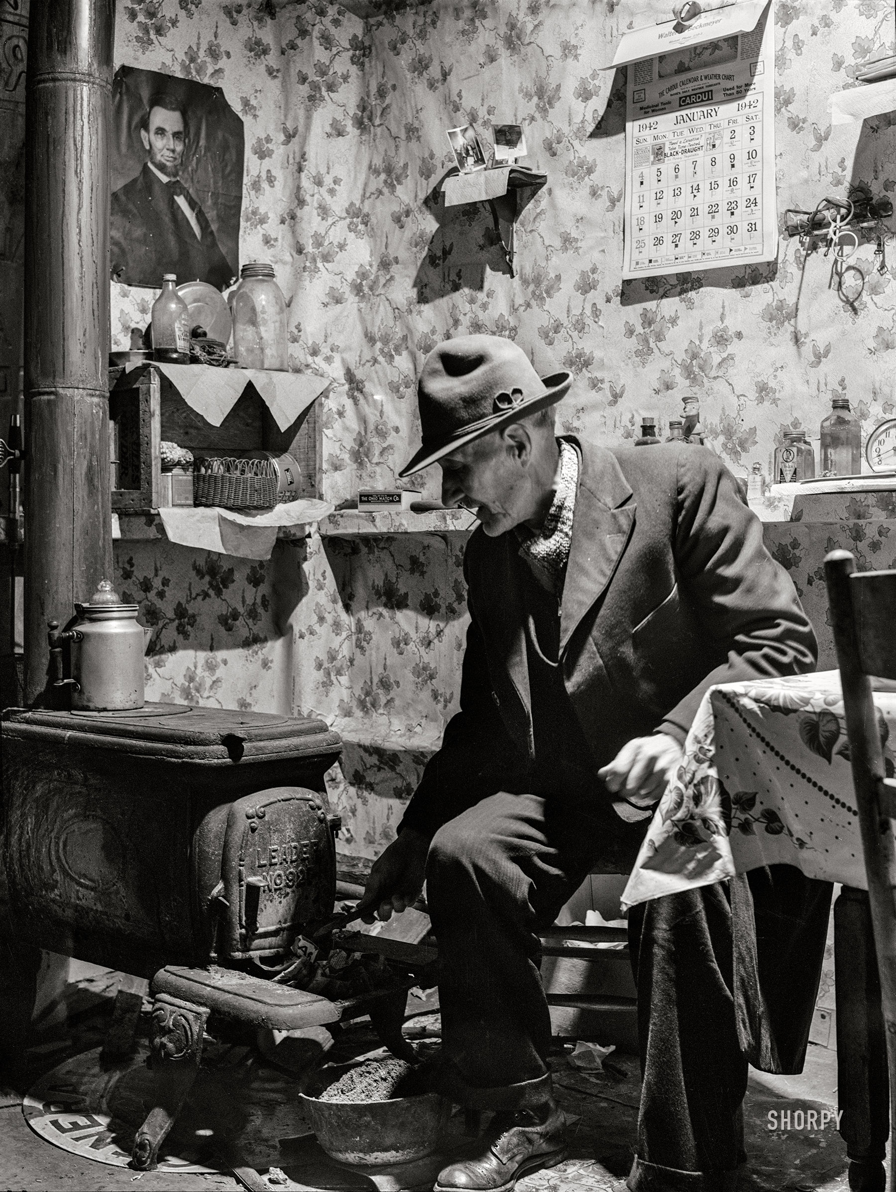 January 1942. Washington County, Illinois. "Billy Williams, 65-year-old squatter, living in shack he built himself." Medium format acetate negative by John Vachon. View full size.