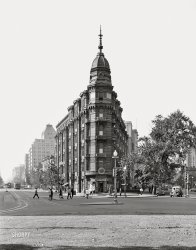 Washington, D.C., circa 1941. "Thomas Circle at 14th Street and Vermont Avenue N.W." Medium format acetate negative with no photographer credit. View full size.
