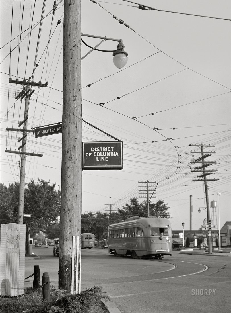 June-July 1942. "District of Columbia and Maryland boundary line at Wisconsin Avenue in the evening." Acetate negative by Marjory Collins for the Office of War Information. View full size.
