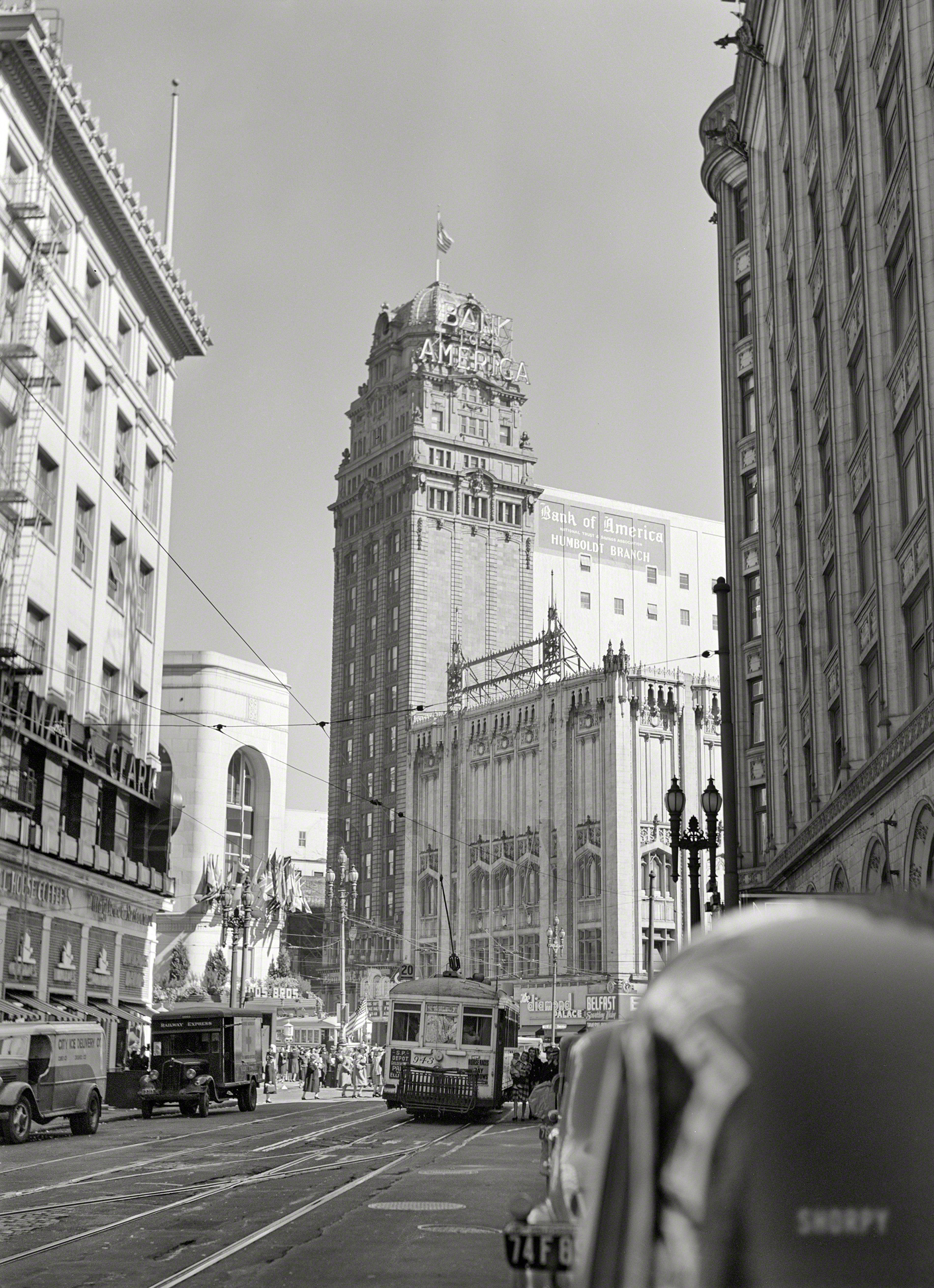 May 1943. "San Francisco, California. The Bank of America." Medium format negative by Ann Rosener for the Office of War Information. View full size.