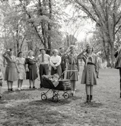 May 31, 1943. "Girl scouts at Decoration Day ceremonies." Our second look at Memorial Day observances in Gallipolis, Ohio, exactly 73 years ago. Photo by Arthur Siegel for the Office of War Information. View full size.