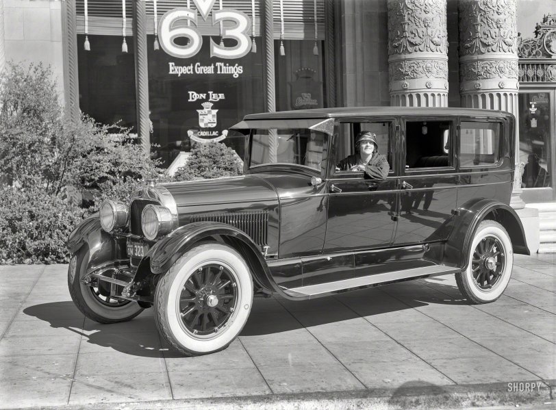 Don Lee Cadillac: 1925