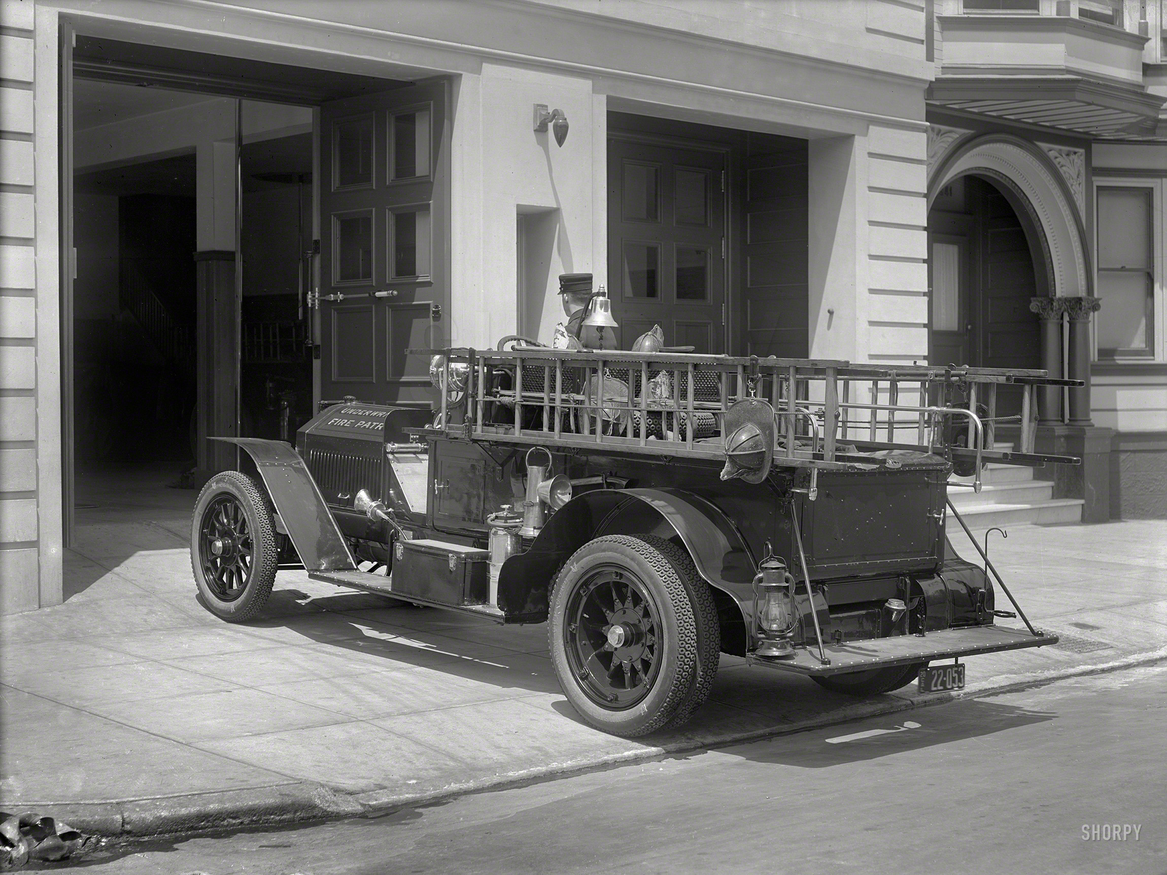 San Francisco, 1920. "Underwriters Fire Patrol truck." 5x7 inch glass negative by Christopher Helin. View full size.