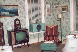 Date on this randomly acquired Kodachrome: JAN63N. Time: 9:54. Location: Living Room. Reading material: May 1962 issue of Holiday. The television: Zenith, with "Space Command" remote. Window unit: 1954 Fedders "Weather Bureau." Blinds: Venetian. View: Full size.