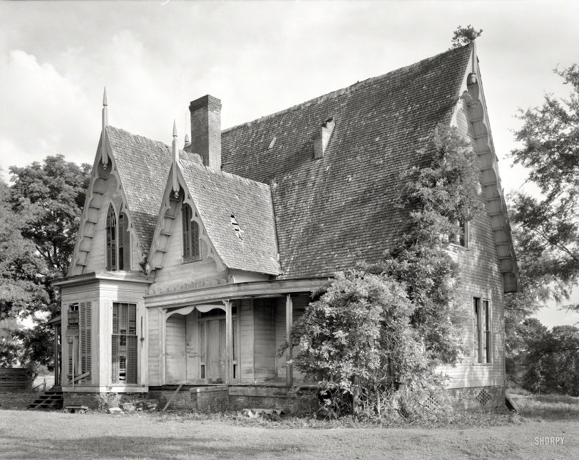 1939. "Knight House, Greensboro vicinity, Hale County, Alabama. Gothic Revival two-story frame built c. 1840." Another view of the moldering manse last glimpsed here. 8x10 negative by Frances Benjamin Johnston. View full size.
