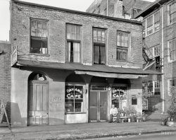 1939. Mobile, Alabama. "Collins store -- Royal Street near St. Louis Street." The Panama Cafe looks like our kind of place. Note the Dr Pepper truck in the alley. 8x10 inch acetate negative by Frances Benjamin Johnston. View full size.