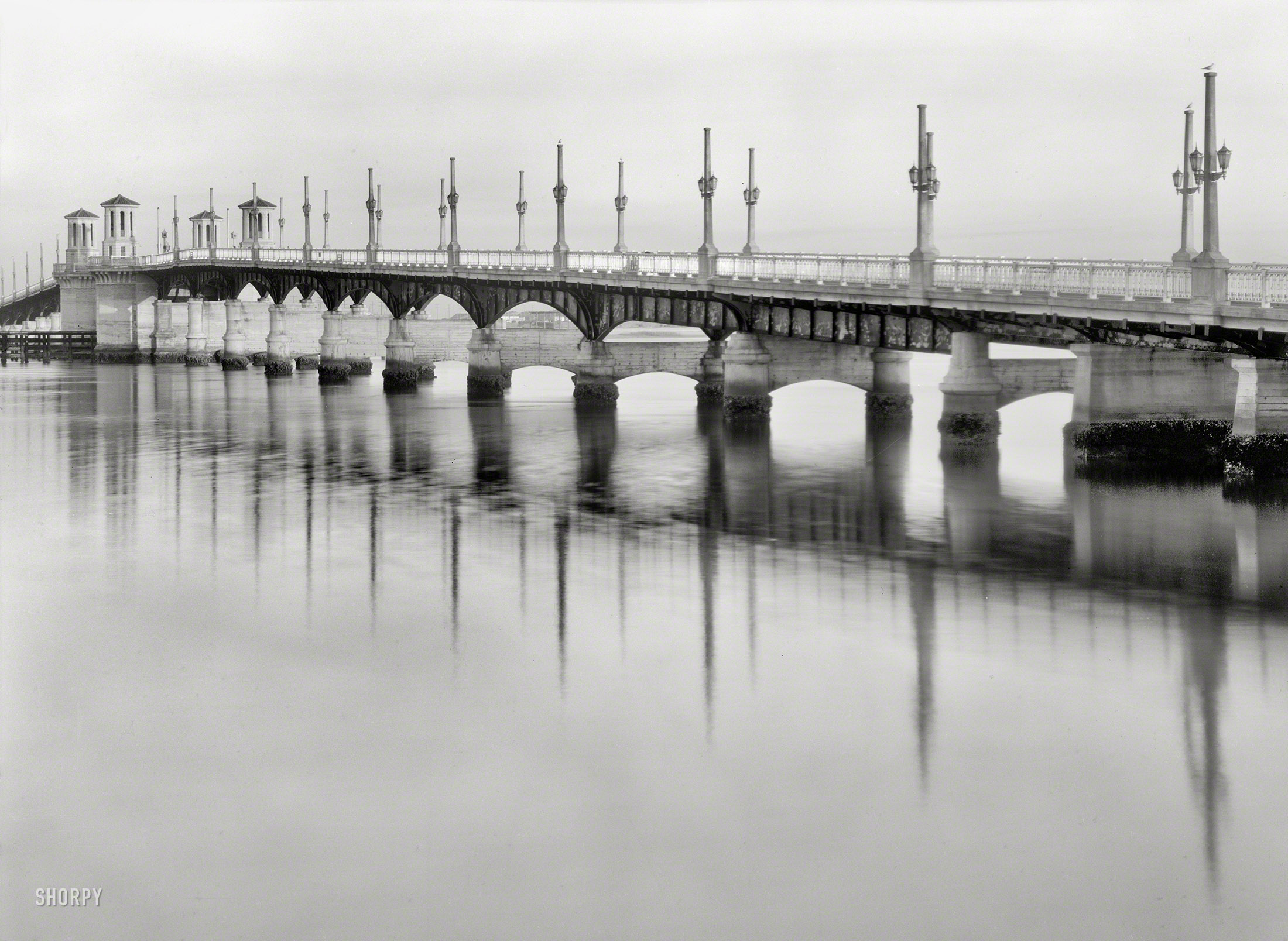 St. Johns County, Florida, circa 1936. "Lion Bridge, St. Augustine." Where the gulls are. 8x10 acetate negative by Frances Benjamin Johnston. View full size.