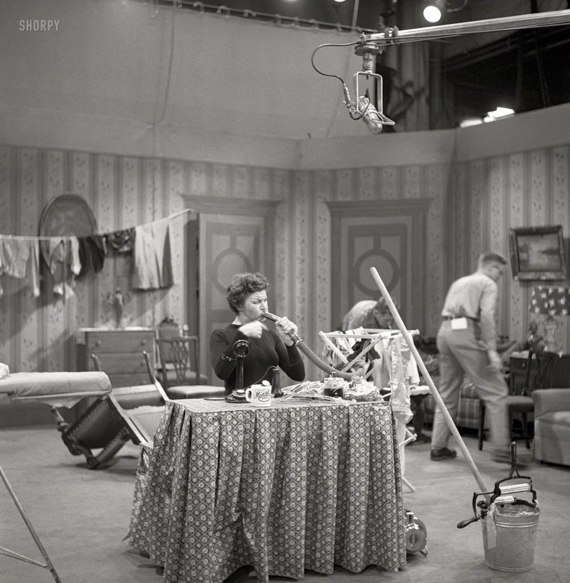 Martha Raye in 1952, probably on the set of NBC's All Star Revue, which would be rechristened The Martha Raye Show after the Big Mouth racked up big ratings as its host. From a series of photos made by Charlotte Brooks for the article "Perpetual Commotion," in the Oct. 7, 1952, issue of Look. View full size.
