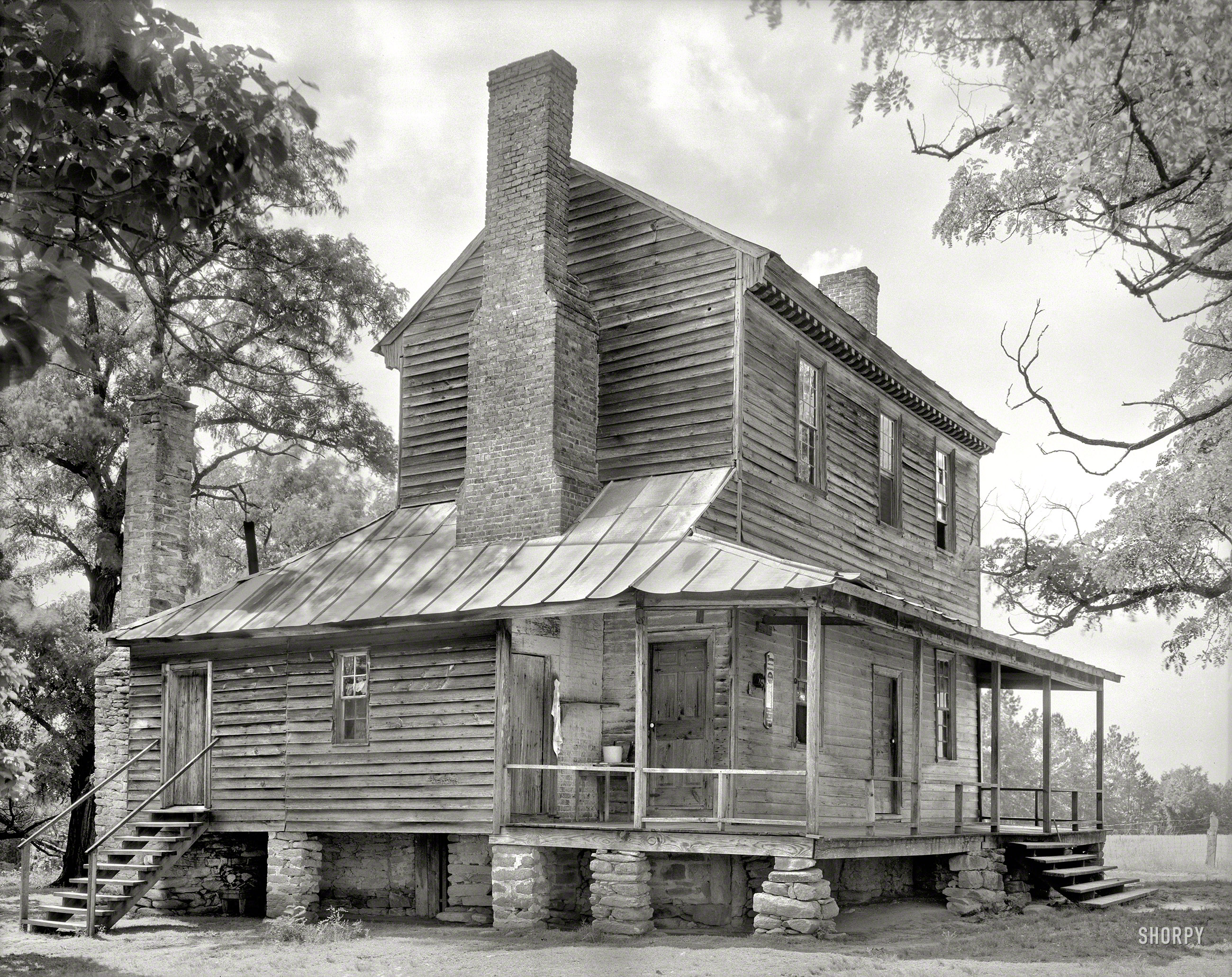 It's cozy and it's creaky,
The roof's a little leaky.
So shabby and so chic we
Flipped it for one point three.

1936. "Peggy Wright House, Louisburg vicinity, Franklin County, North Carolina. Structure dates to 1796." A house whose paint and charm are inversely proportional. 8x10 negative by Frances Benjamin Johnston. View full size.