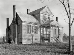 Hyphen House: 1939