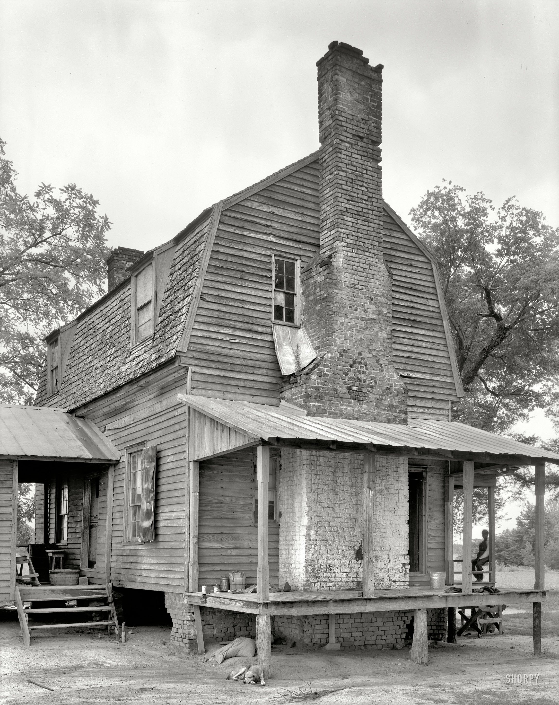Nash County, North Carolina, 1936. "Breake Farm, Taylor's Crossroads." 8x10 inch acetate negative by Frances Benjamin Johnston. View full size.